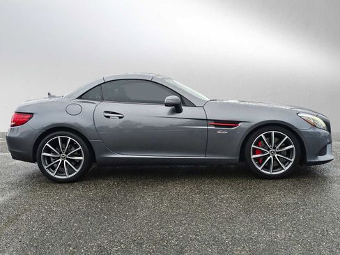 Used 2018 Mercedes-Benz SLC 300 image 2