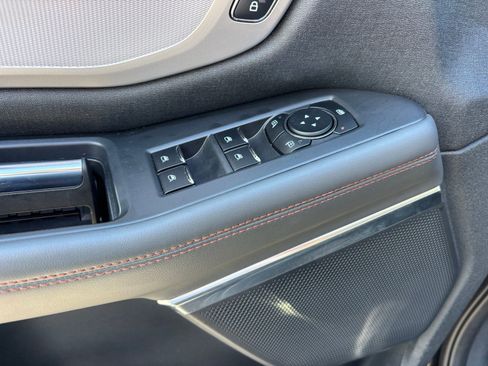 Used 2025 Ford Expedition Max Active RWD image 18
