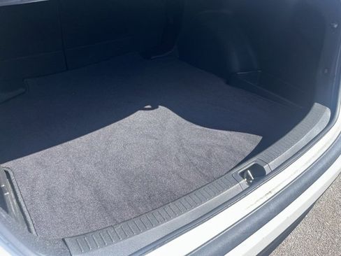 Used 2024 Toyota Corolla LE image 29