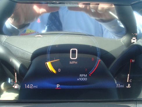 New 2025 Chevrolet Trax ACTIV w/ Sunroof Package image 9