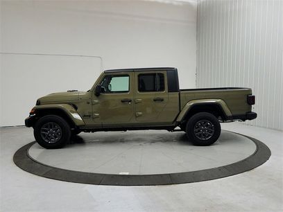 New 2025 Jeep Gladiator Sport