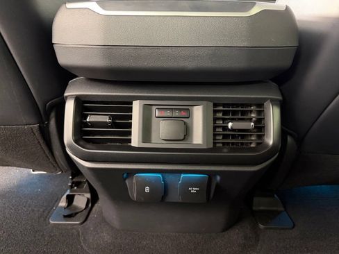 Used 2025 Ford F150 Raptor AWD/4WD image 38