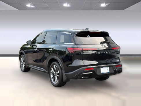 Used 2023 INFINITI QX60 Luxe w/ Performance Audio Package AWD/4WD image 3