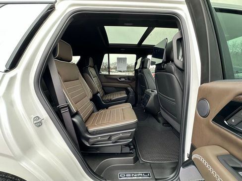 Used 2025 GMC Yukon Denali Ultimate image 22