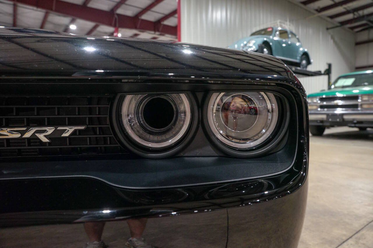 Used 2016 Dodge Challenger SRT Hellcat RWD image 29