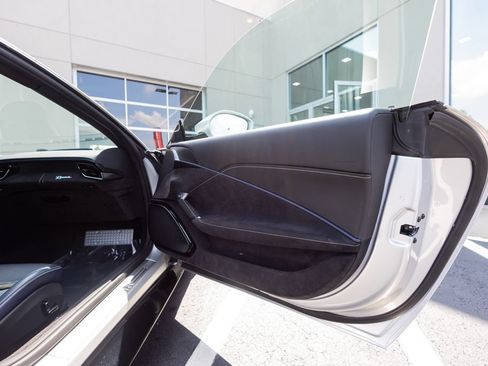 Used 2022 Ferrari Roma RWD image 46