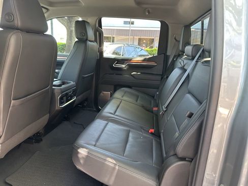 Used 2024 GMC Sierra 1500 Denali w/ Technology Package AWD/4WD image 24