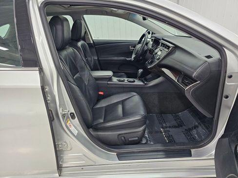 Used 2013 Toyota Avalon XLE Touring image 20