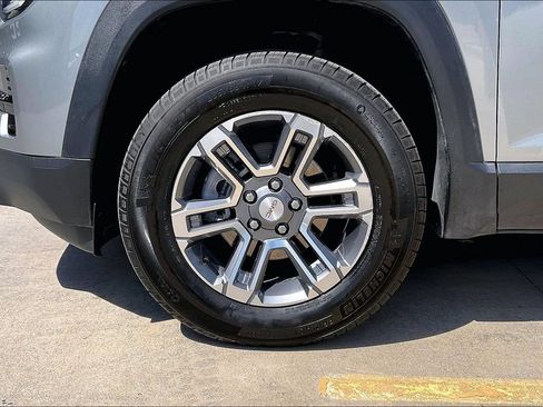 Used 2025 GMC Terrain Elevation FWD image 9