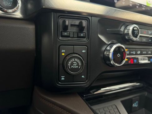 Used 2026 Ford F250 King Ranch w/ Tremor Off-Road Package image 28