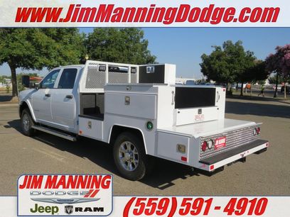 New 2022 RAM 3500 Tradesman w/ Chrome Appearance Group