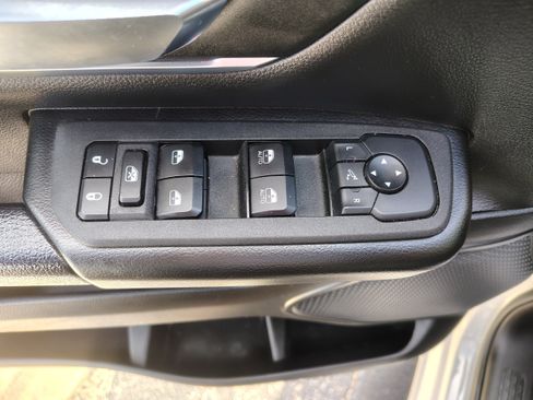 Certified 2025 RAM 1500 Big Horn AWD/4WD image 17