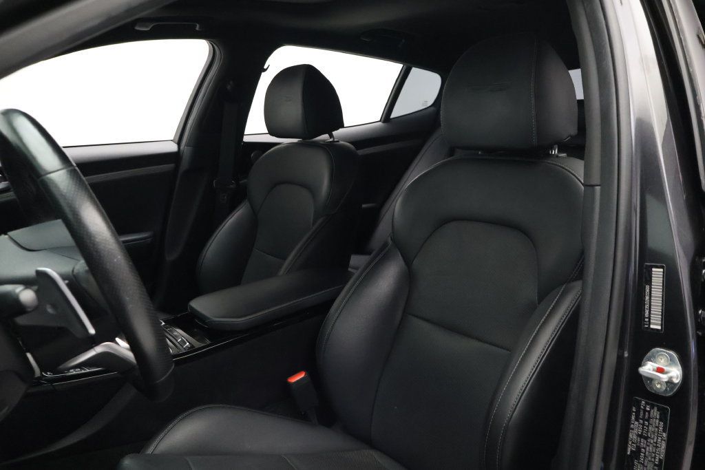 Used 2022 Kia Stinger GT-Line w/ Sun & Sound Package RWD image 13