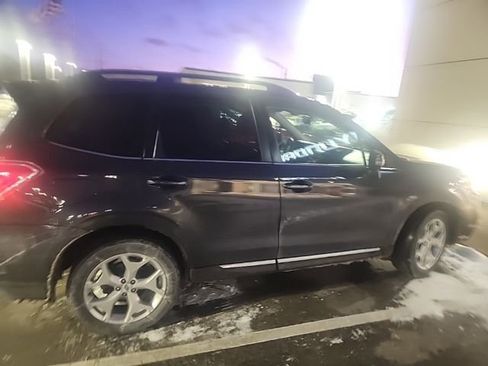 Used 2018 Subaru Forester 2.5i Touring w/ Popular Package #2 image 5