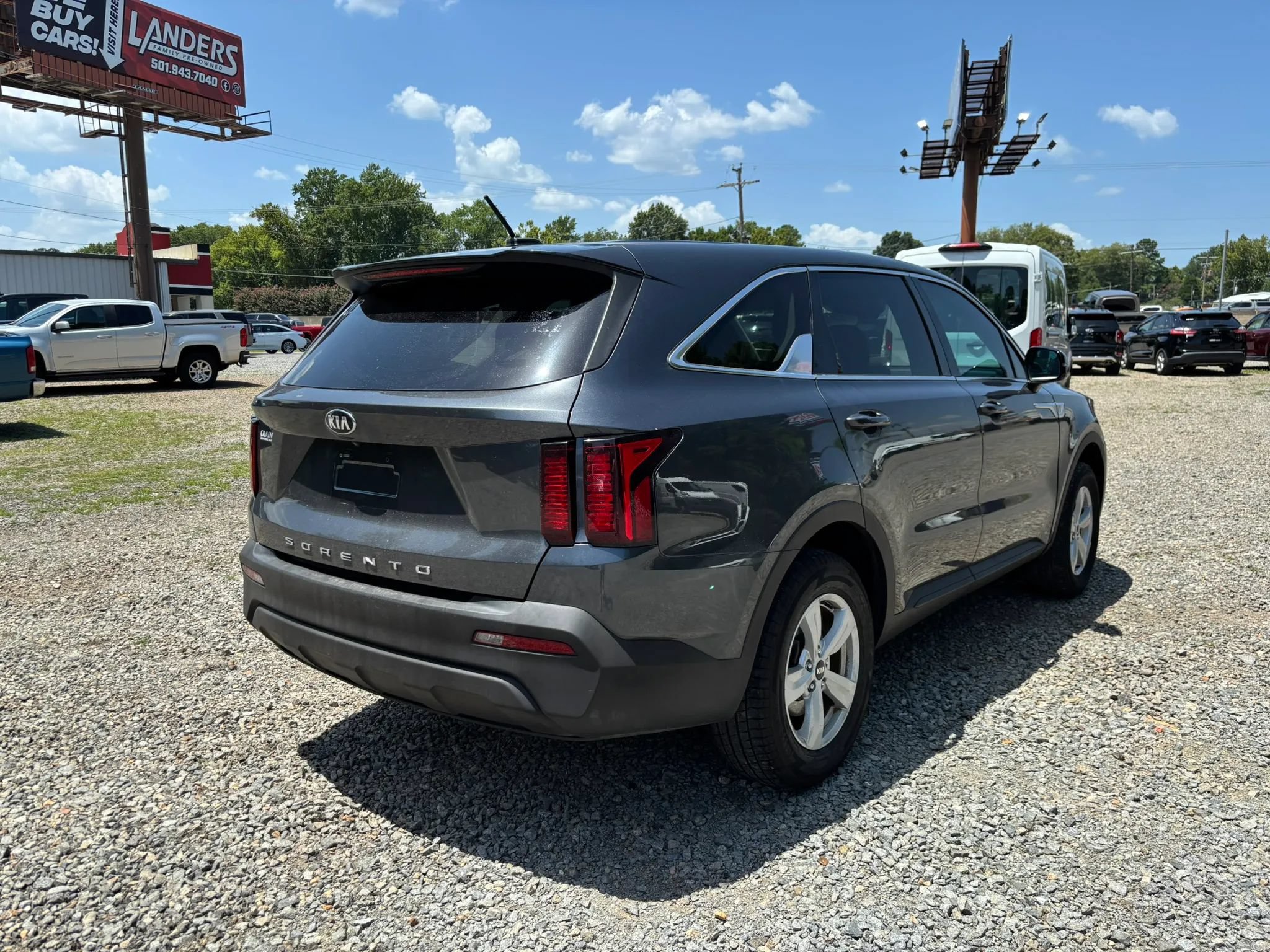 Used 2021 Kia Sorento LX AWD/4WD image 4
