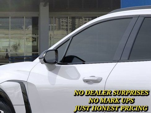 New 2025 Chevrolet Blazer EV RS AWD/4WD image 12