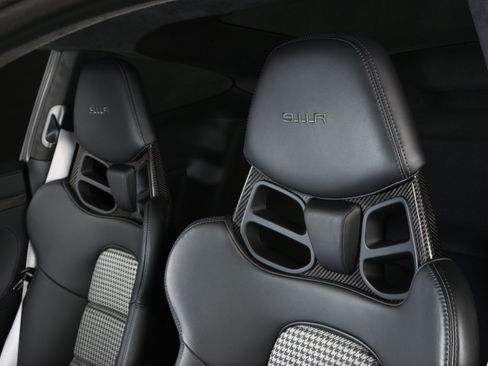 Used 2016 Porsche 911 R RWD image 17