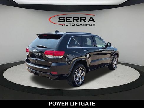 Used 2020 Jeep Grand Cherokee Overland AWD/4WD image 13