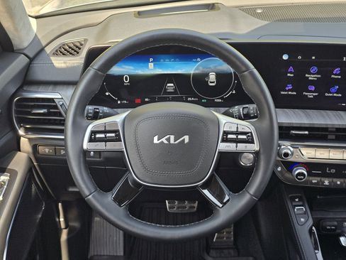 Used 2025 Kia Telluride SX Prestige AWD/4WD image 14