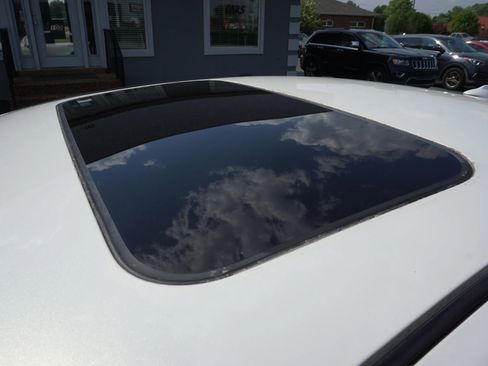 Used 2012 INFINITI G37 x Sedan w/ Premium Pkg AWD/4WD image 9