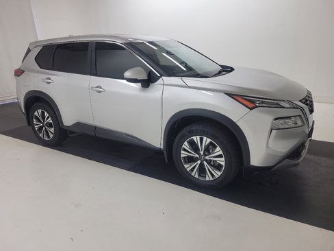 Used 2023 Nissan Rogue SV AWD/4WD image 11