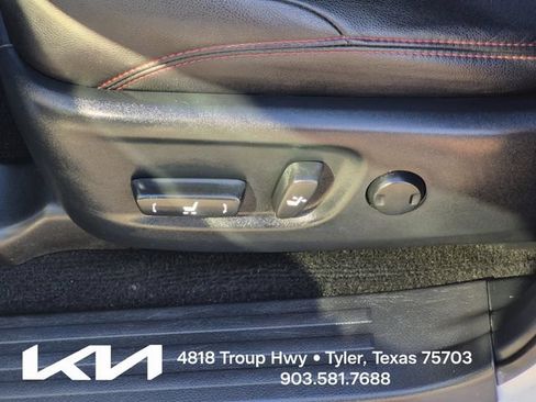 Used 2017 Toyota 4Runner TRD Off-Road Premium AWD/4WD image 21