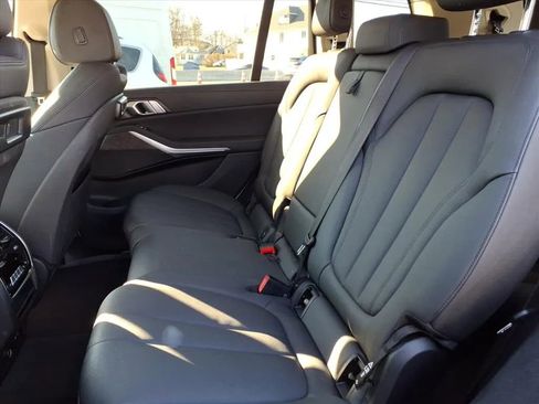Used 2020 BMW X7 xDrive40i w/ Cold Weather Package image 23