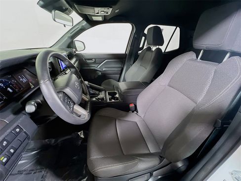 Certified 2025 Toyota 4Runner SR5 image 19