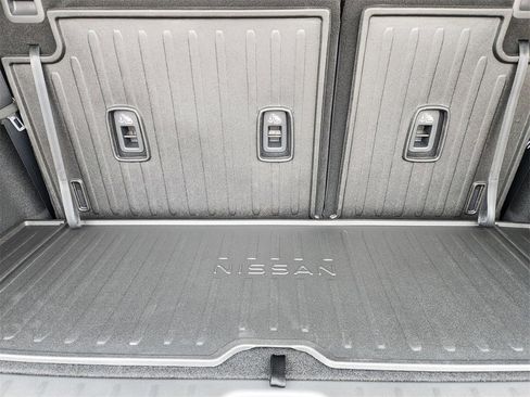 New 2025 Nissan Pathfinder SV w/ Black Appearance Package image 21