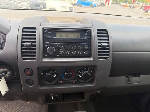 Used 2007 Nissan Frontier SE w/ Power Pkg AWD/4WD image 19