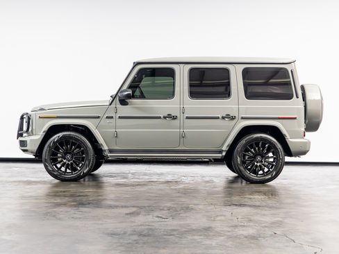 Used 2021 Mercedes-Benz G 550 image 11