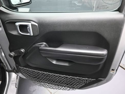 Used 2018 Jeep Wrangler Unlimited Sport AWD/4WD image 30