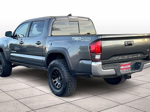 Used 2019 Toyota Tacoma TRD Off-Road image 14
