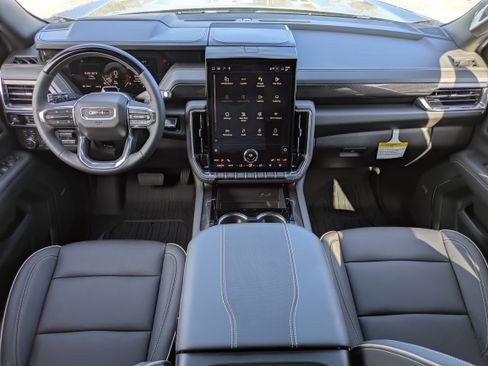 New 2026 GMC Yukon XL Elevation image 14