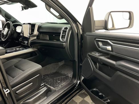 Used 2025 RAM 1500 Big Horn AWD/4WD image 36
