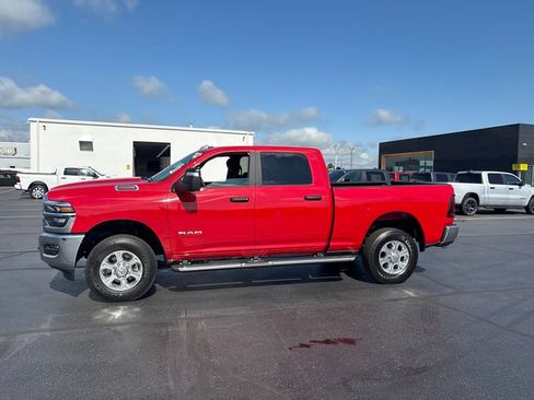 Used 2026 RAM 2500 Big Horn AWD/4WD image 2