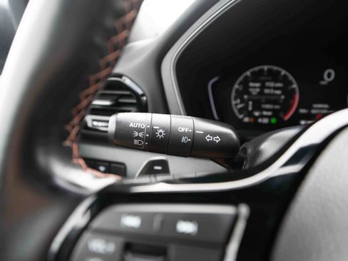 Used 2025 Honda Pilot TrailSport image 13