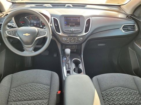 Used 2023 Chevrolet Equinox LT w/ LPO, Floor Liner Package image 9