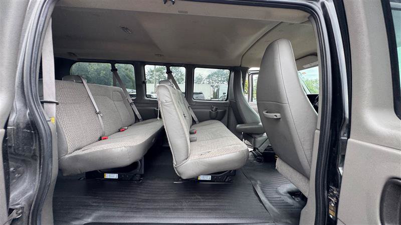 Used 2015 Chevrolet Express 2500 LS RWD image 37