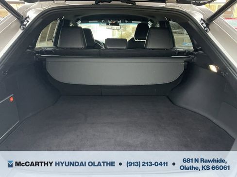 Used 2022 Toyota Venza Limited image 21