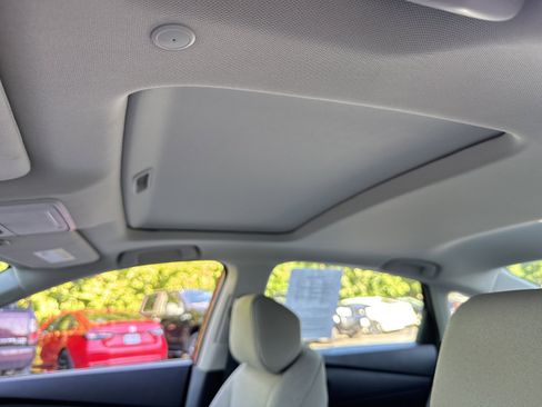 Used 2024 Honda Accord EX image 7
