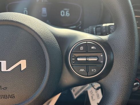 Used 2023 Kia Soul LX w/ Option Group 015 FWD image 22