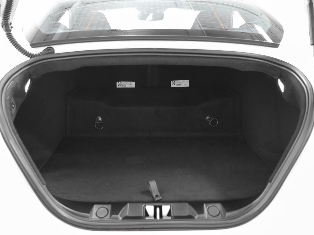 Certified 2023 Ferrari Roma RWD image 40