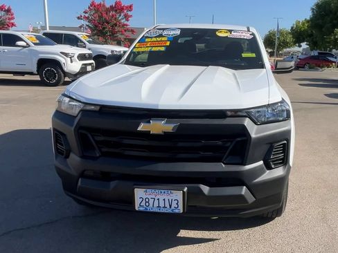 Used 2023 Chevrolet Colorado W/T RWD image 2