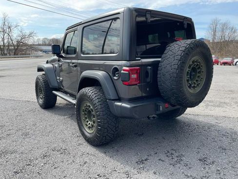 Used 2019 Jeep Wrangler Sport image 5