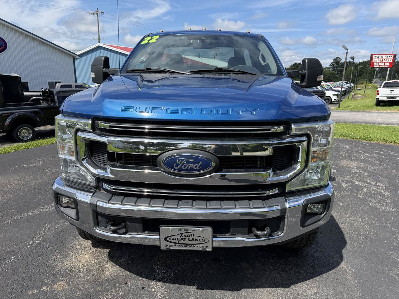 Used 2022 Ford F350 XLT w/ XLT Value Package AWD/4WD image 2