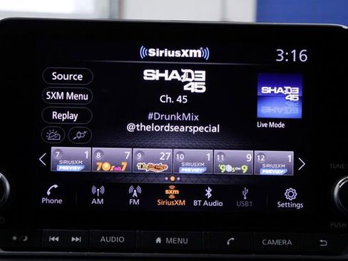 Used 2023 Nissan Rogue SV image 30