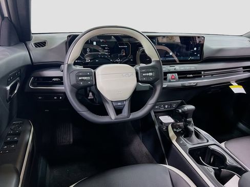 New 2025 Kia K4 GT-Line w/ GT-Line Premium Package image 24