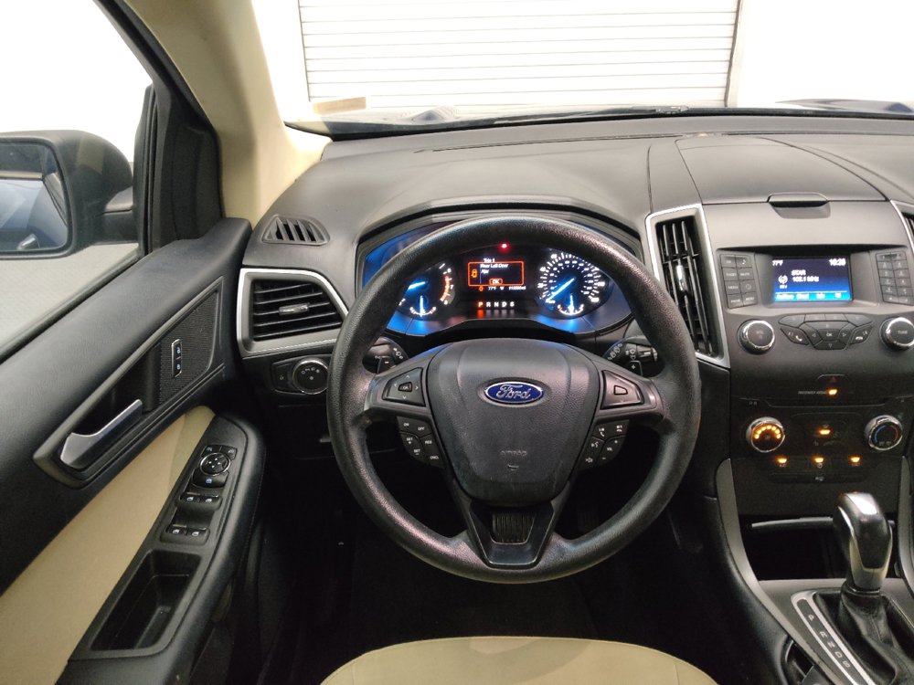 Used 2017 Ford Edge SE FWD image 22