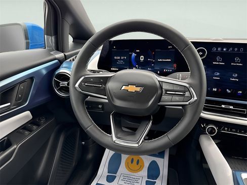 New 2026 Chevrolet Equinox EV LT image 13
